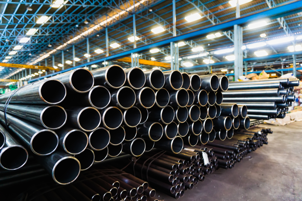 pile of steel pipes